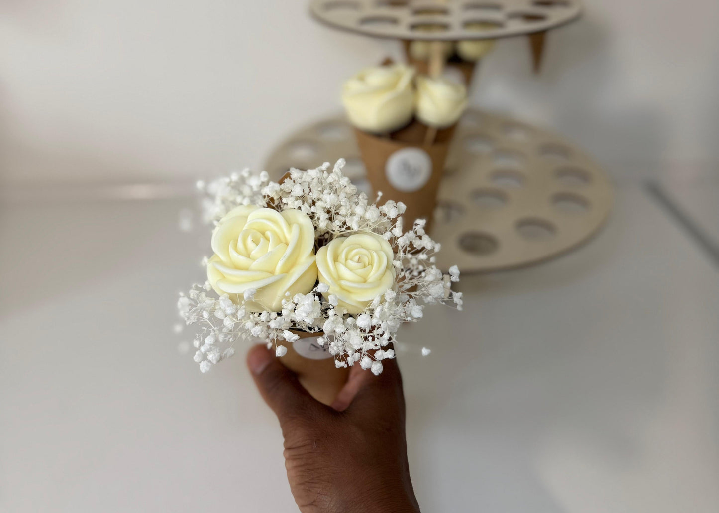 Petit bouquet de roses parfumées – Blanc
